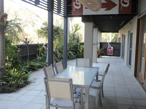 A AAA C-SHACK - Australian Directory 4
