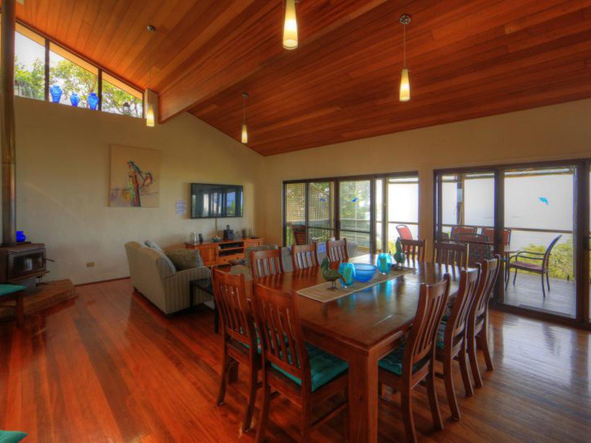 Point Lookout QLD Australian Directory