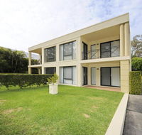 'Bagnall Views' 2/161 Government Rd - Stylish  modern duplex across the road to the waters edge - Australian Directory