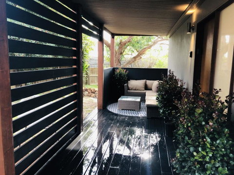 'Carinya' Coastal Cottage - Australian Directory 1