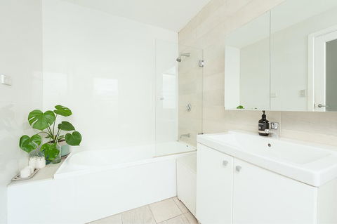 'Darling Lily' - Your Townhouse Hideaway - Australian Directory 3