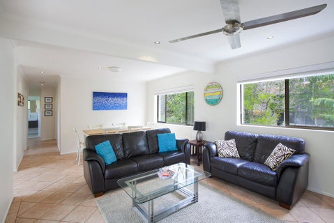'Pandanus Cove' Apartment 5 - Australian Directory 1