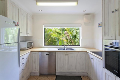 'Pandanus Cove' Apartment 5 - Australian Directory 3