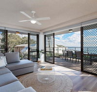 1 'The Poplars' 34 Magnus St - panoramic water views pool aircon  WIFI - Australian Directory