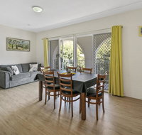 10 The Islander Resort - Australian Directory