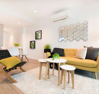 10 Forest Rain 2BD2Bth Lv34 Mel CBD Free Tram - Australian Directory