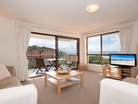 11 'Promenade' 8 Intrepid Close - Air Conditioned Unit With Beautiful Water Views - Australian Directory 3