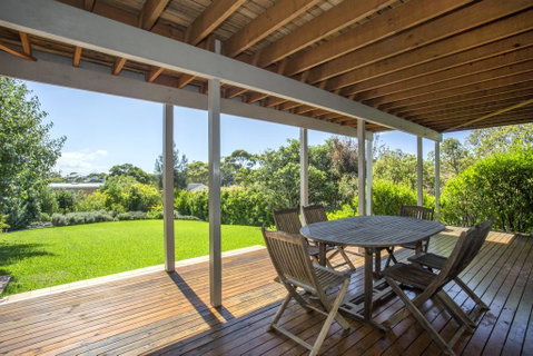 11 Riley St - Stylishly Modern - Australian Directory 3