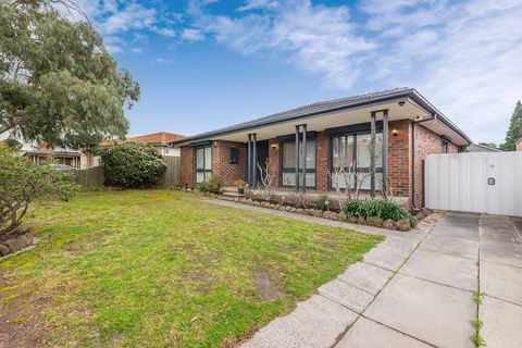 111, Relaxing Family Getaway In Burwood - Australian Directory 0