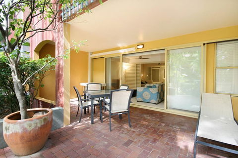116 French Quarter - Australian Directory 0