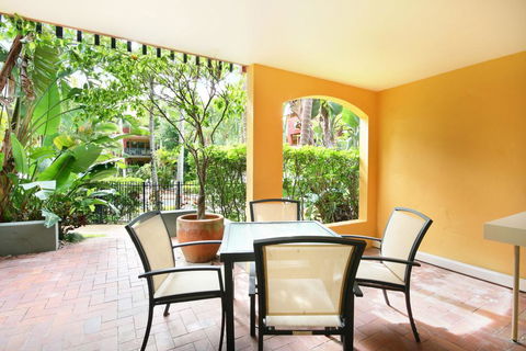 116 French Quarter - Australian Directory 2