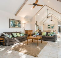 12 Childe Street Byron Bay - Absolute Belongil Summerhouse - Australian Directory