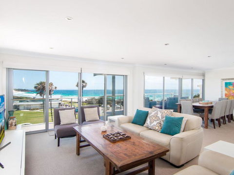 12 Cliff Road - Australian Directory 0