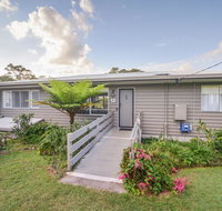 12 Merinda Crescent - Australian Directory