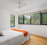 12 Naiad Court- Pool sleeps 8 close to beach - Australian Directory