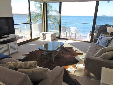 13 'Harbourside', 3-7 Soldiers Point Road - Fantastic Waterfront Unit - Australian Directory 0
