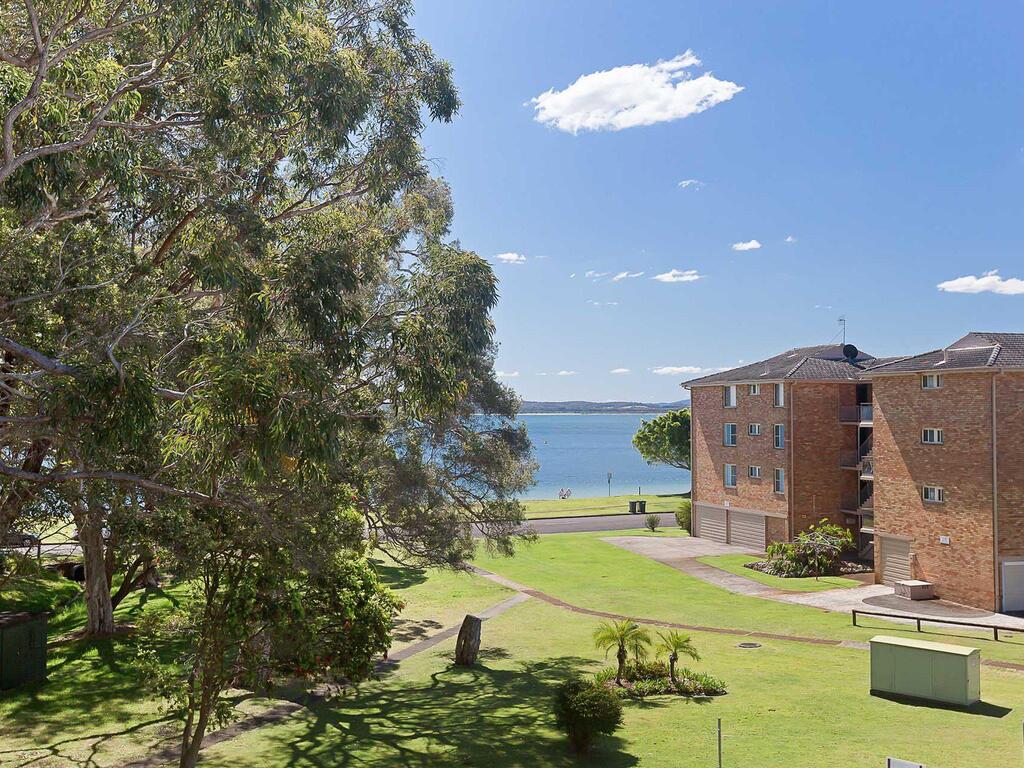 Nelson Bay NSW Australian Directory