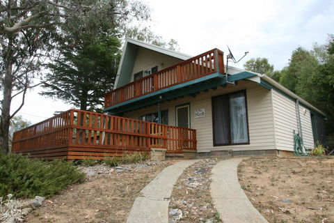 14 Cobbon Crescent Jindabyne - Australian Directory 3