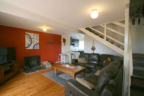 14 Cobbon Crescent Jindabyne - Australian Directory 0