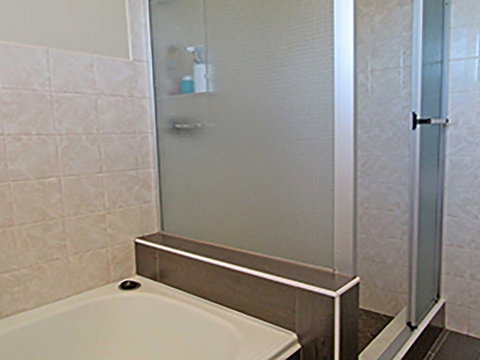 15 'Kanangra', 39 Soldiers Point Road - Fantastic Unit Right On The Water - Australian Directory 2