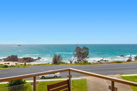 15 Beachpark Apartments - Australian Directory 1
