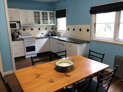 15 Clarke Street - Australian Directory 2