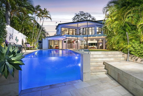 15 Ravenwood - Australian Directory 0
