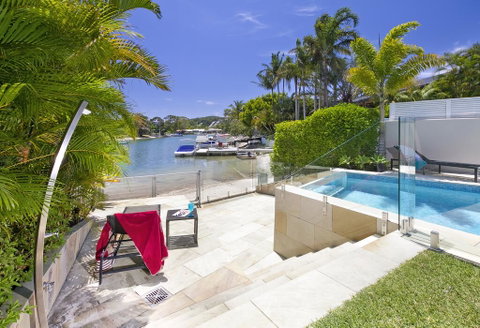15 Ravenwood - Australian Directory 3