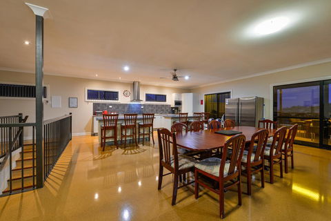 16 Crevalle Way - Fantastic House With Gulf Views - Australian Directory 3