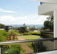 17 'The Commodore' 9-11 Donald Street - pleasant unit with open plan living - Australian Directory