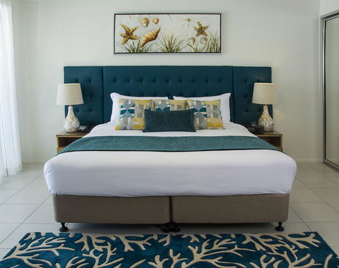 1770 Lagoons Central Apartment Resort - Australian Directory 2