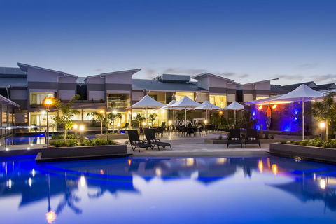 1770 Lagoons Central Apartment Resort - Australian Directory 1