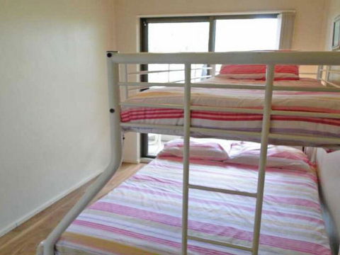 19 'The Commodore' 9-11 Donald Street - Two Bedroom Unit In The CBD Of Nelson Bay - Australian Directory 3