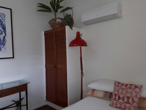 19 Grimshaw - Australian Directory 3