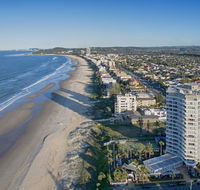 19th Avenue on the Beach - Australian Directory