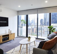 2 Bdrm 2 Bthrm Apt With Parking in Central CBD - Australian Directory