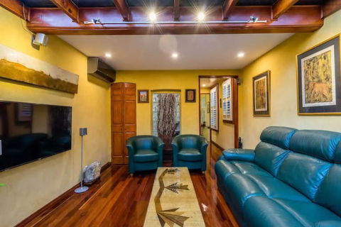 2 Bed Renovated Terrace - Erskinville - Australian Directory 3
