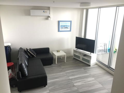 2 Bedroom High Rise Apartment - Australian Directory 2
