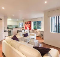 2 Bedroom with Parking  AC Close To Beach  City - Australian Directory