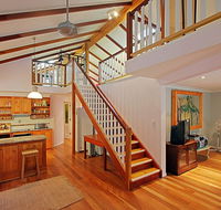 2 Manfred Street Belongil Beach - Susie's Beach House - Australian Directory