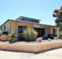 2 Trout Place - 4 Bedroom Holiday Home for the Nautical Adventurers - Australian Directory