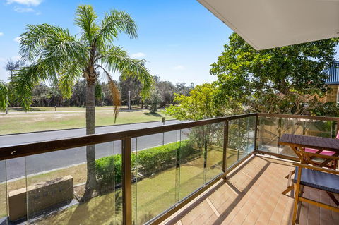 2/56 Lawson Street@Clarkes Beach - Australian Directory 1