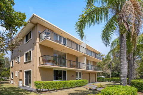 2/56 Lawson Street@Clarkes Beach - Australian Directory 3