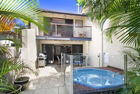 2/61 Noosa Parade - Australian Directory 0