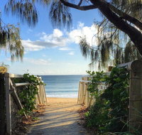 20 Steps to the Sand - Australian Directory