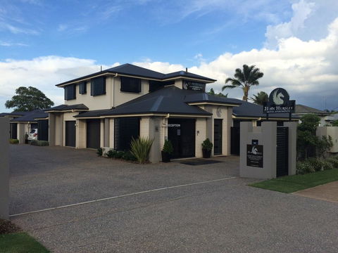21 On Hursley Motel Apartments - Australian Directory 0