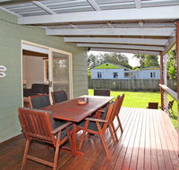 24 Sundew Street Mudjimba - 500 Bond - Pet Friendly Linen Supplied WIFI Air Cond. - Australian Directory