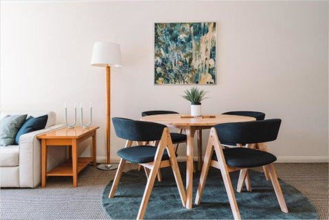 Canberra 1-Bed With Pool Gym BBQ & Tennis Court - Australian Directory 0