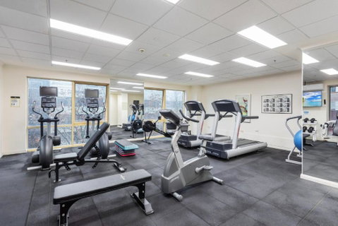 Canberra 1-Bed With Pool Gym BBQ & Tennis Court - Australian Directory 2