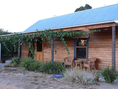 Candlebark Retreat - Australian Directory 4